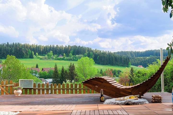 Ferienhaus für 10 Personen, mit Garten und Sauna in Unterkirnach