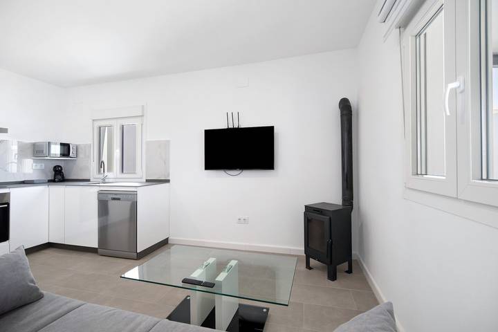 Maison de vacances 'Casa Ferro' près de la plage avec piscine, jardin et Wi-Fi in Playa La Barrosa, Chiclana de la Frontera
