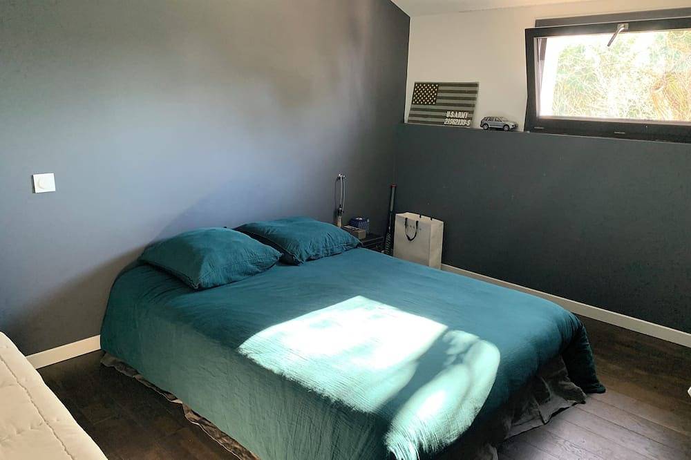 Sweet Home at the foot of the Dentelles 5 minutes from the center of Beaumes de Venise in Beaumes-de-Venise, Vaucluse