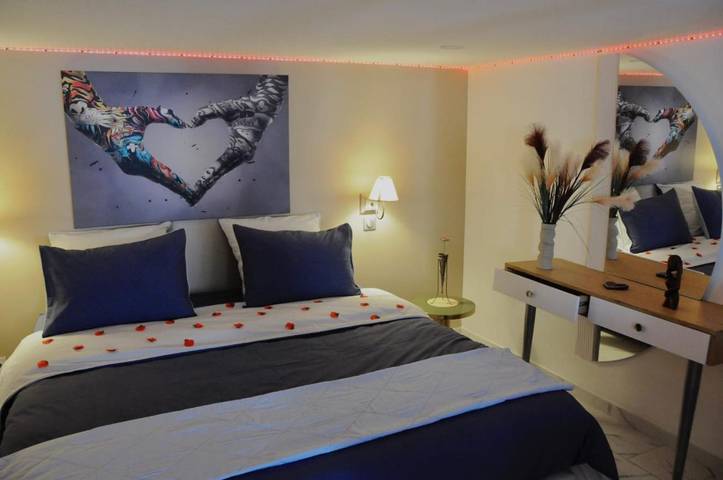 Gîte pour 2 personnes, avec terrasse et piscine à Rive-de-Gier - 2