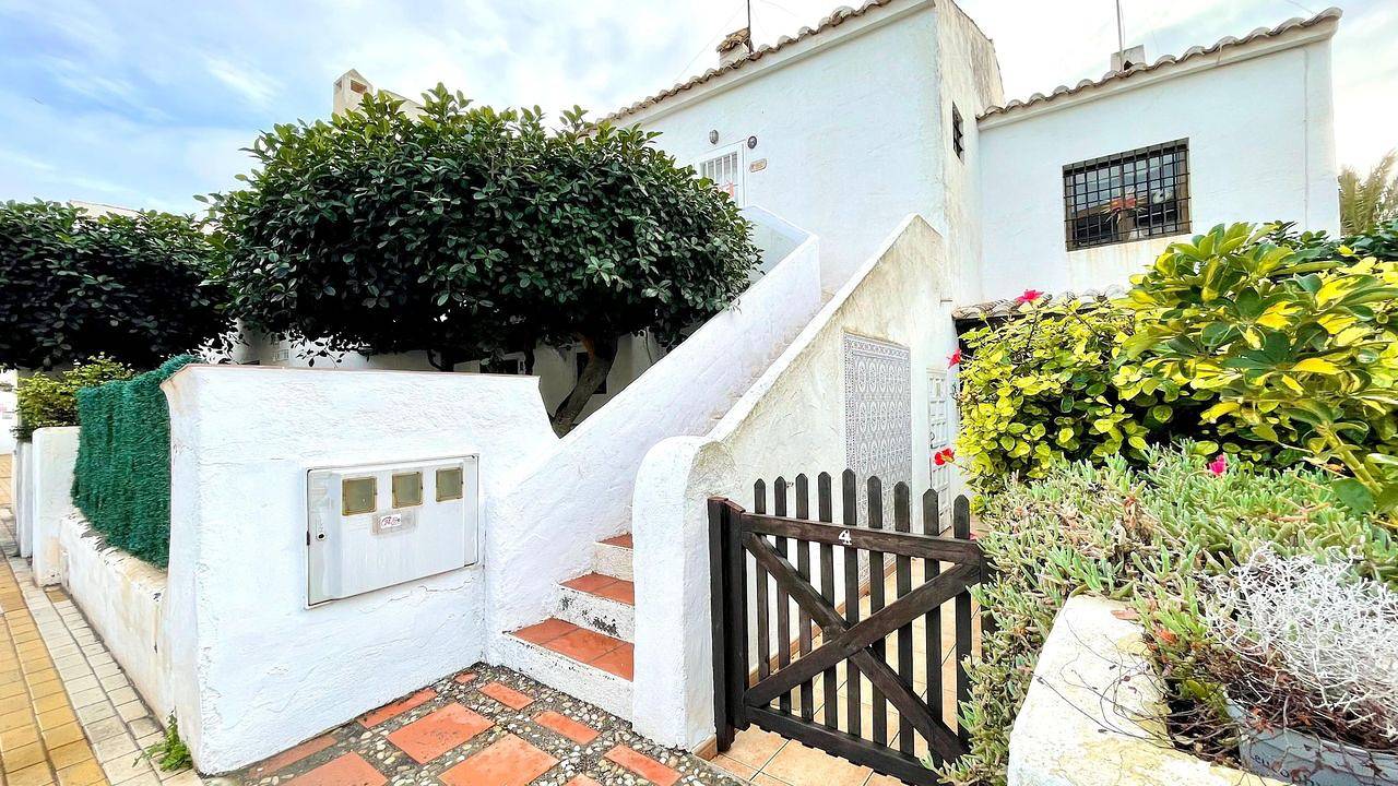 Bungalow para 2 personas con piscina in Playa Serena (Roquetas de Mar), Roquetas de Mar