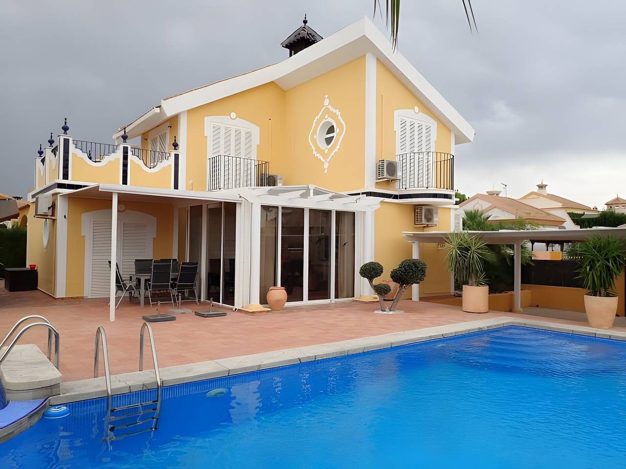Maison de vacances 'Villa Casa del Sol' avec vue sur la montagne, piscine et Wi-Fi in Mazarron Country Club, Mazarrón