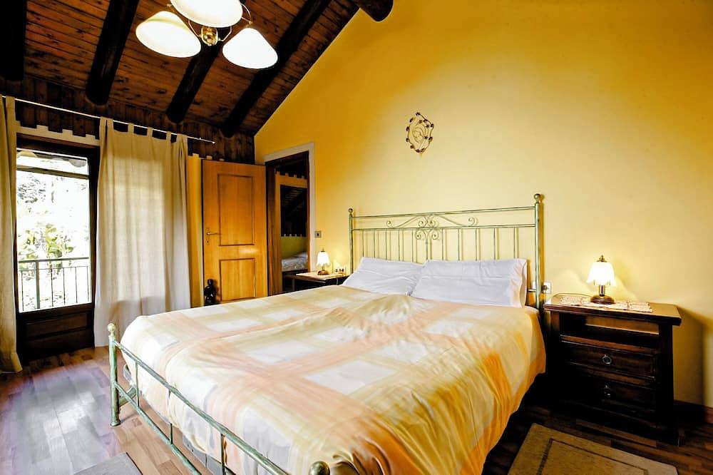 Freistehendes 3-Zimmer-Rustico mit großer Sonnenterrasse in einzigartiger Panoramalage in Piancassone, Trarego Viggiona