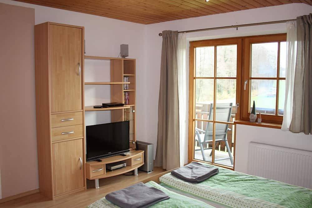 Ganze Wohnung, Ferienwohnung 70 qm, 2 Schlafzimmer, bis 4 Personen in Tuntenhausen, Landkreis Rosenheim
