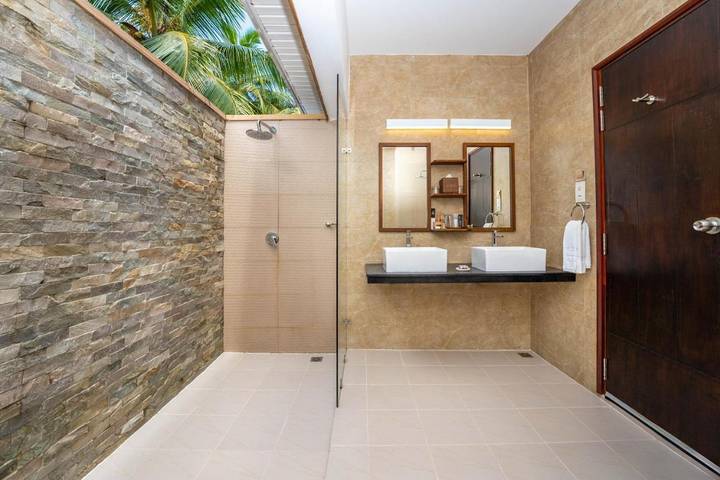 Maison d’hôte pour 4 personnes, avec vue et jardin dans Huraa - 3