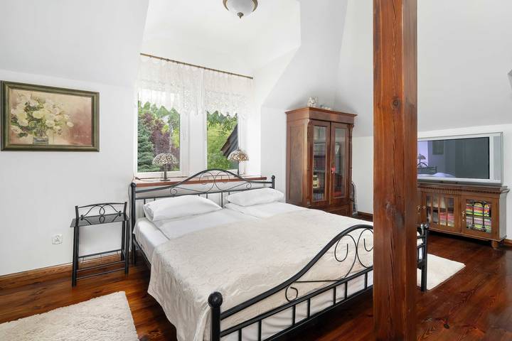 Entire apartment, Traditional Family Apartment | Workspace in Poznan, Greater Poland