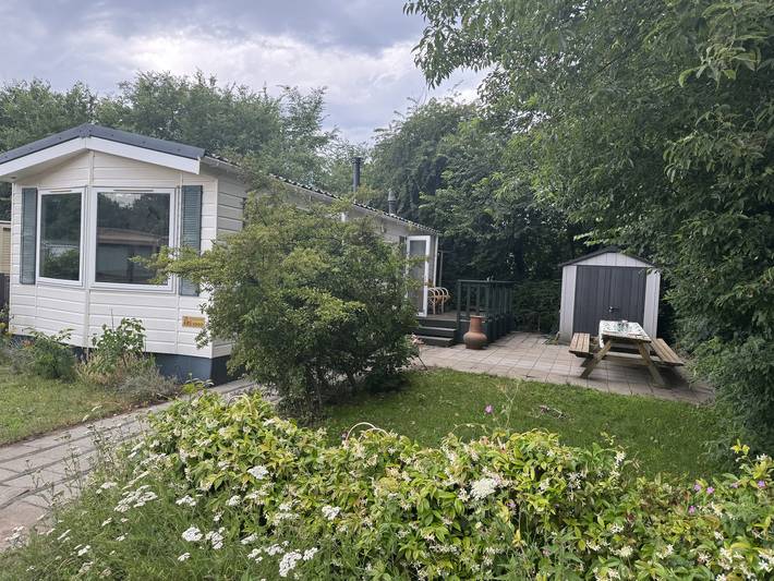 Ferienpark für 4 Personen, mit Terrasse und Garten sowie Pool in Den Haag