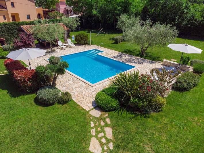 Ferienhaus für 6 Personen, mit Terrasse und Garten in Nova Vas - 4