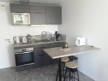 Gîte pour 2 personnes, avec jardin à Ploufragan