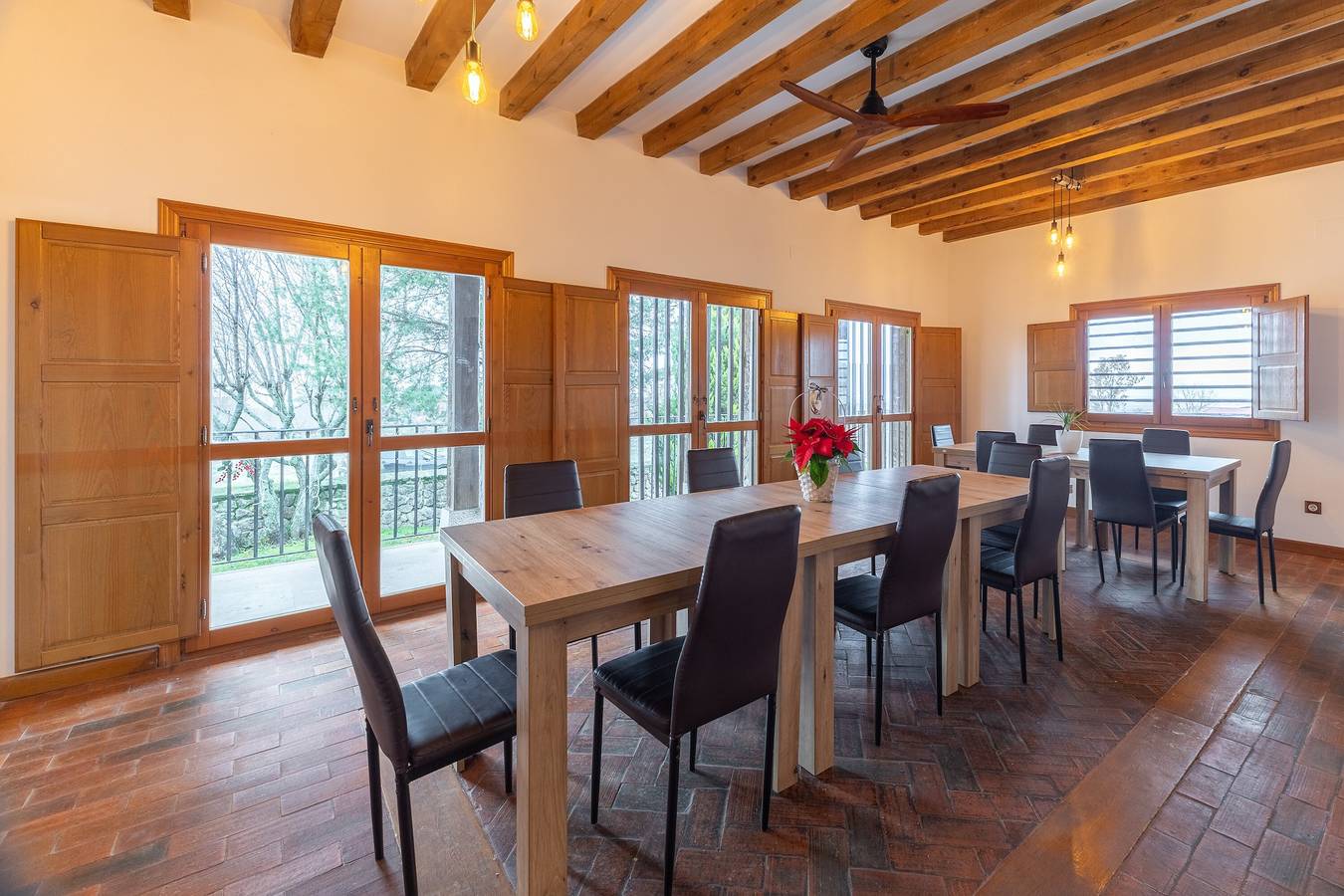 Maison de campagne « Punta Me Mansion De Gallegos » avec vue montagne, piscine privée et Wi-Fi in Gallegos, Province de Ségovie