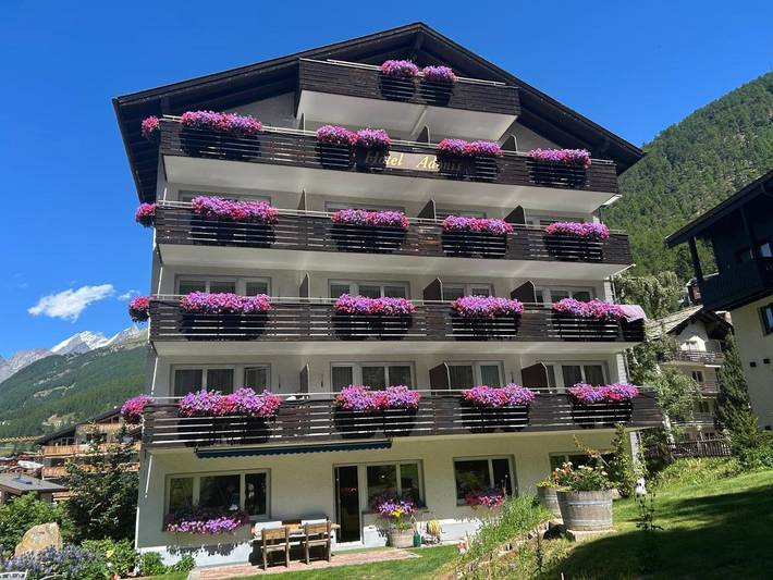 Hotel für 2 Personen, mit Ausblick und Sauna sowie Garten, mit Haustier in Zermatt