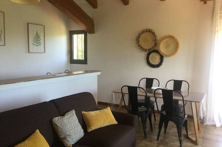 Ganze Wohnung, Appartement Spacieux 1 Chambre a 15 Minutes a Pied de la Plage Plage in Pigna (Korsika), Calvi und Umgebung