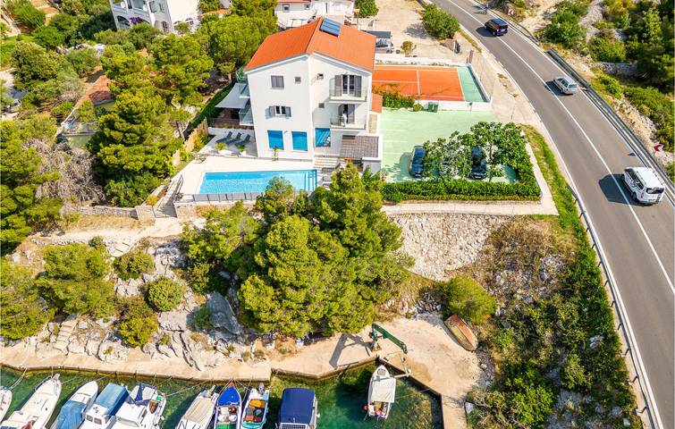 Location de vacances pour 14 personnes à Zaboric