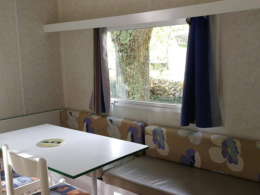 Domaine du Lac de Néguenou - Stacaravan 4 personen - Stacaravan Eco - 2 kamers - 34m² terras inbegrepen 1/4 pers in Prayssas, Quercy