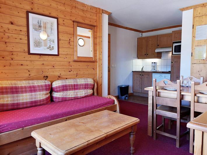 Gîte pour 6 personnes, avec balcon et piscine dans Office De Tourisme De Notre Dame De Bellecombe - 2