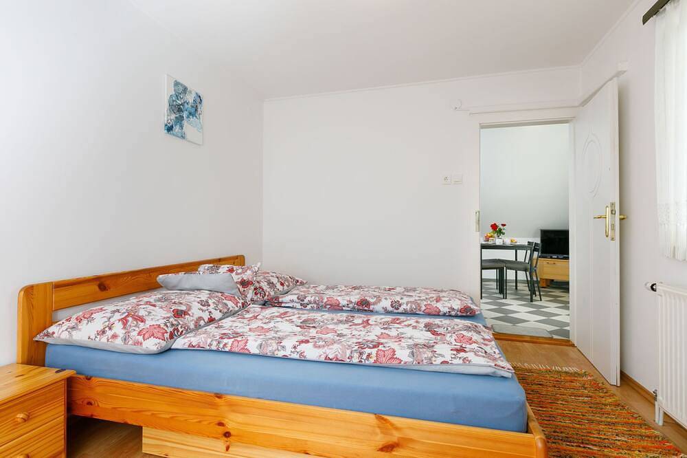 Entire apartment, Gerania by Interhome in Balatonfüred, Balatonfüredi járás