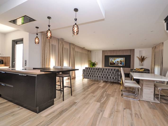 Location de vacances pour 6 personnes, avec balcon et jardin à Piolenc - 2