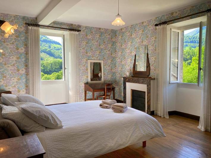 Location de vacances pour 11 personnes, avec vue et jardin, animaux acceptés à Issor - 4