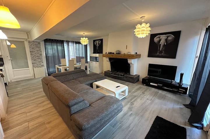 Location de vacances pour 8 personnes à Hérouville-Saint-Clair