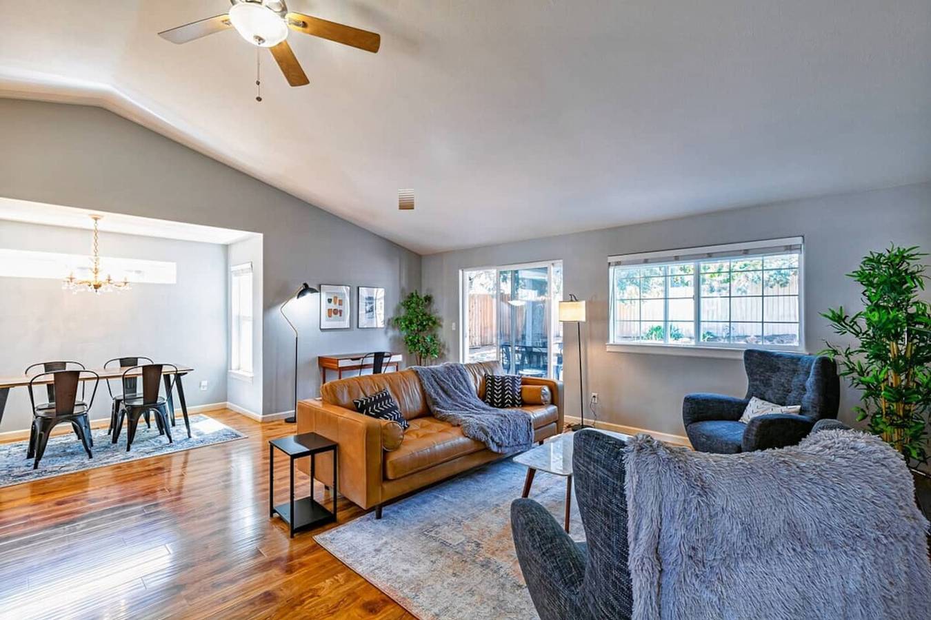 Backyard Oasis, 8min to town, fast Wi-Fi in Bend, Deschutes County