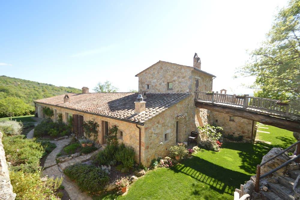 Villa Fables, Orvieto, 14 pl. Privat beheiztes Schwimmbad 30 ° C + Spa, h 24 in Guardea, Terni Provinz