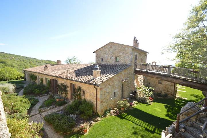 Ferienhaus für 14 Personen, mit Garten und Whirlpool sowie Sauna, mit Haustier