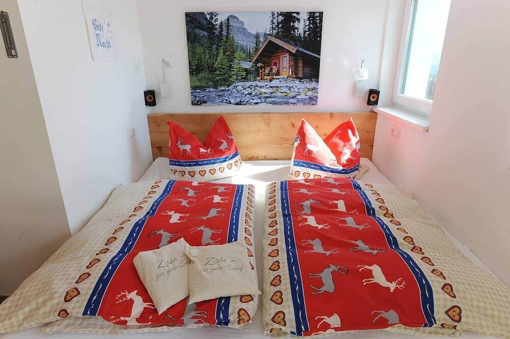 Glühwürmchenhütte , Natur, Wellness und Luxus in Steirerland