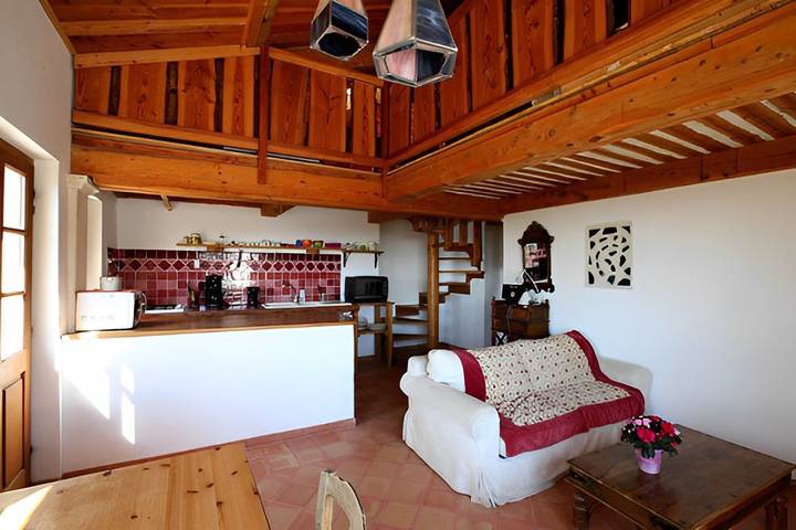 Gîte pour 8 personnes, avec piscine et jardin à Gigondas - 4