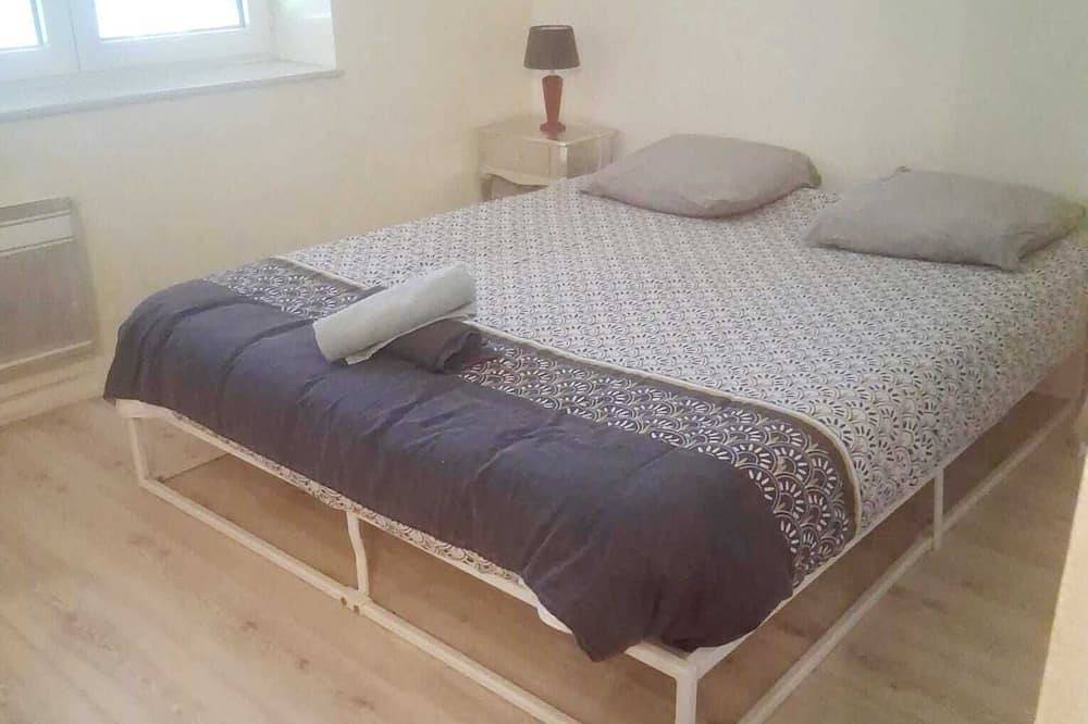 Appartement entier, Grand studio confortable, au calme et central in Besançon, Doubs