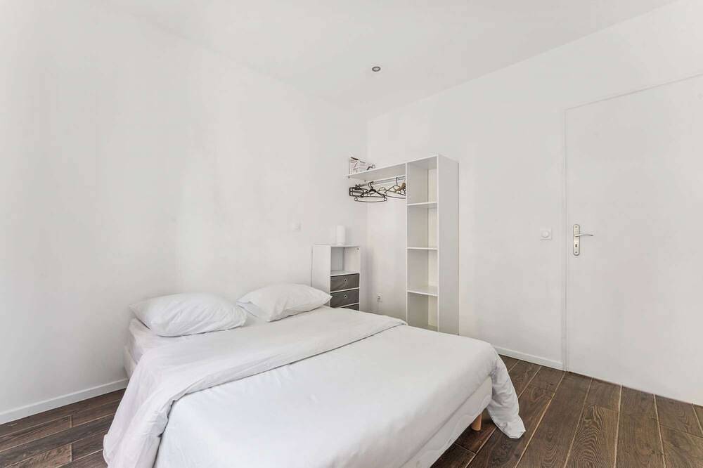 Apartamento entero, Budget apart city centre with parking in Charleville-Mézières, Ardenas