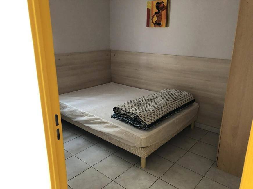 Studio Apartment in Salon-de-Provence, Côte méditerranéenne (France)