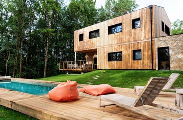 Chambre d’hôte pour 2 personnes, avec piscine ainsi que jacuzzi et jardin à Lanta