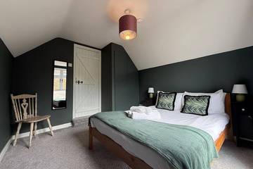 Cottage for 4 Guests in Windsor, Windsor and Maidenhead, Picture 3