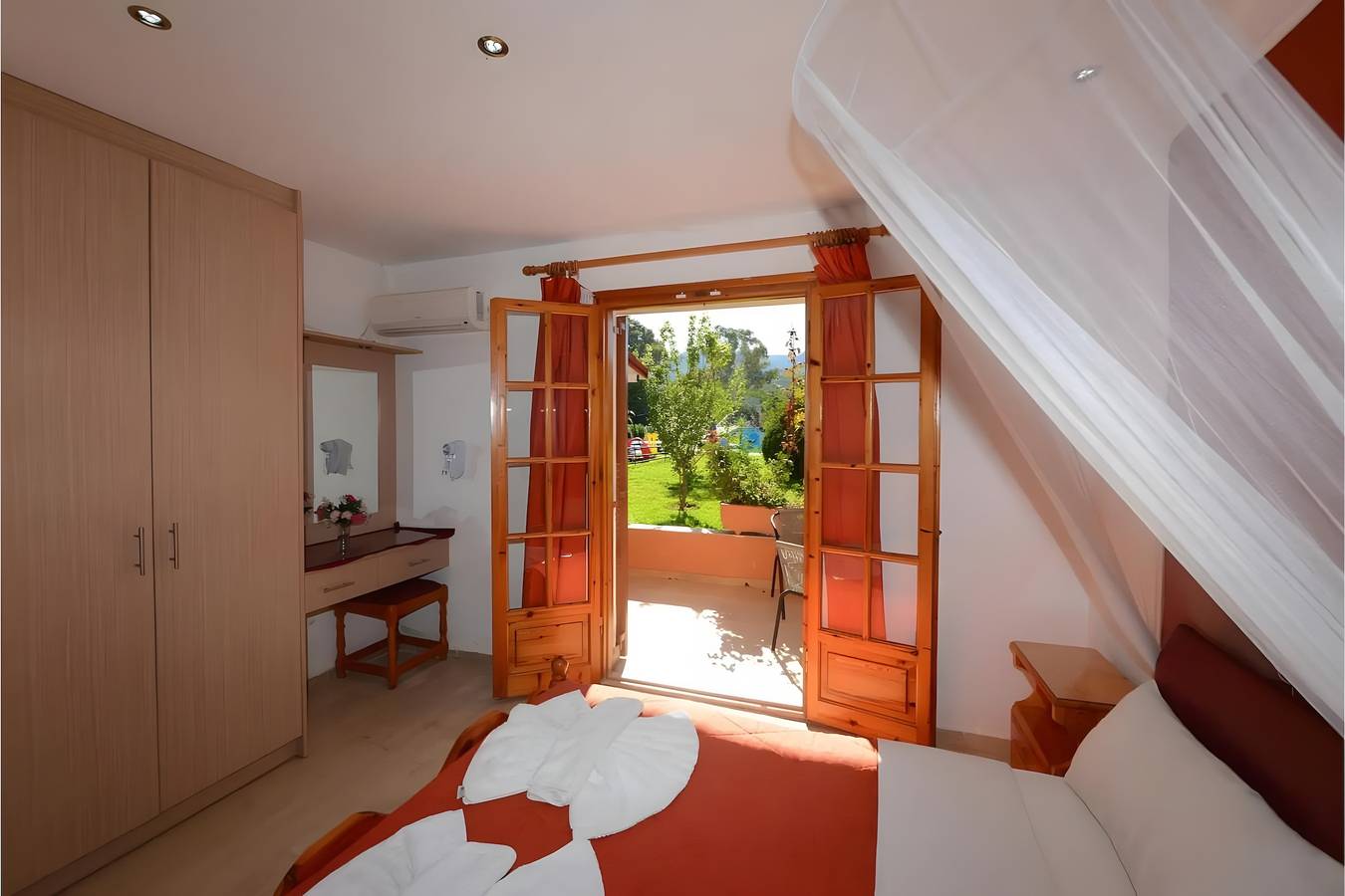 Appartement 'One Bedroom 4' met bergzicht, wifi en airconditioning, foto 14