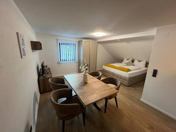 Ferienwohnung für 3 Personen, mit Pool und Sauna