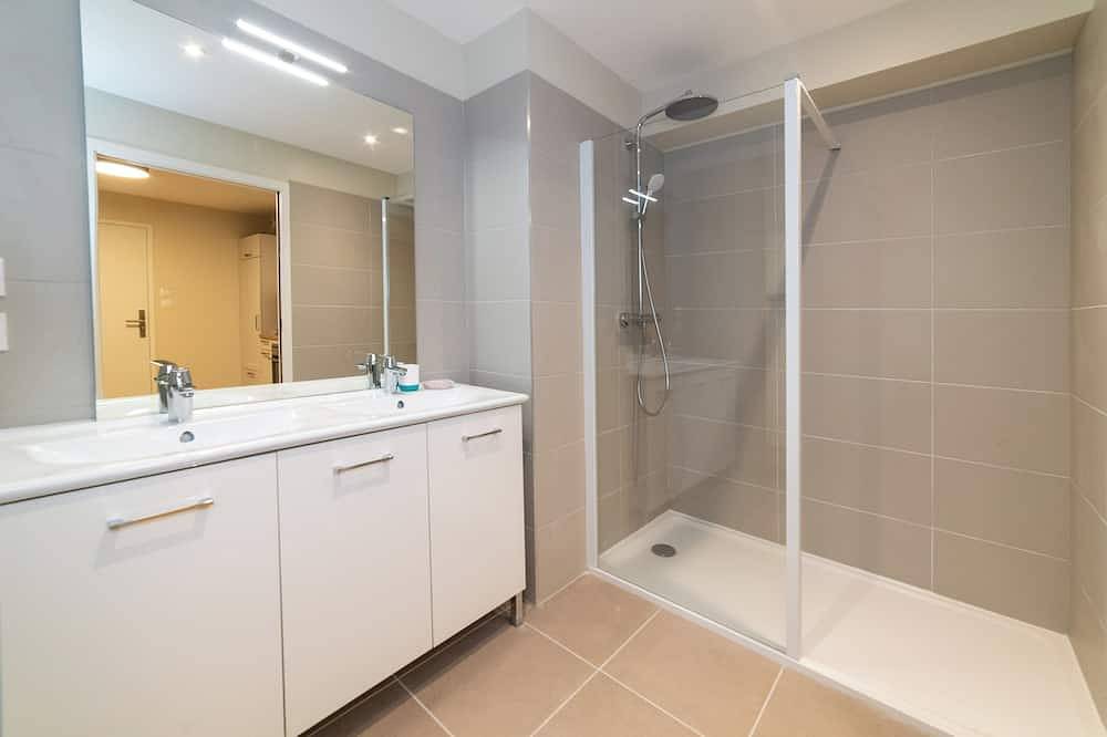 Appartement entier, Appartement Plein de Charme, au Cœur de la Ville de Mâcon in Mâcon, Région de Mâcon