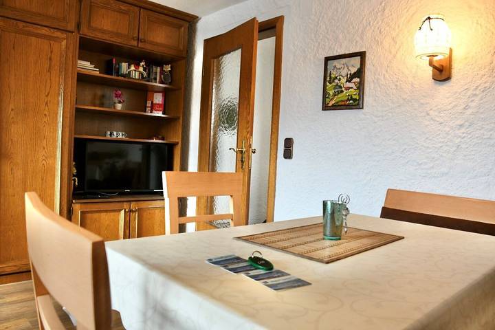 Ferienwohnung für 4 Personen, mit Sauna und Ausblick sowie Balkon in Bolsterlang - 3