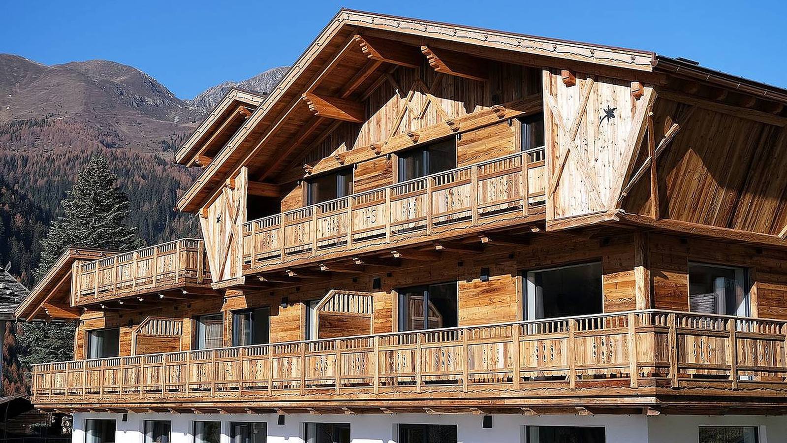 Appartamento "Mulin Rudl" vicino all'area sciistica con vista sulle montagne, sauna e balcone in Valles, Rio di Pusteria