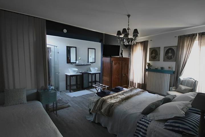 Chambre d’hôte pour 5 personnes, avec piscine et jardin dans le Loir-et-Cher - 3