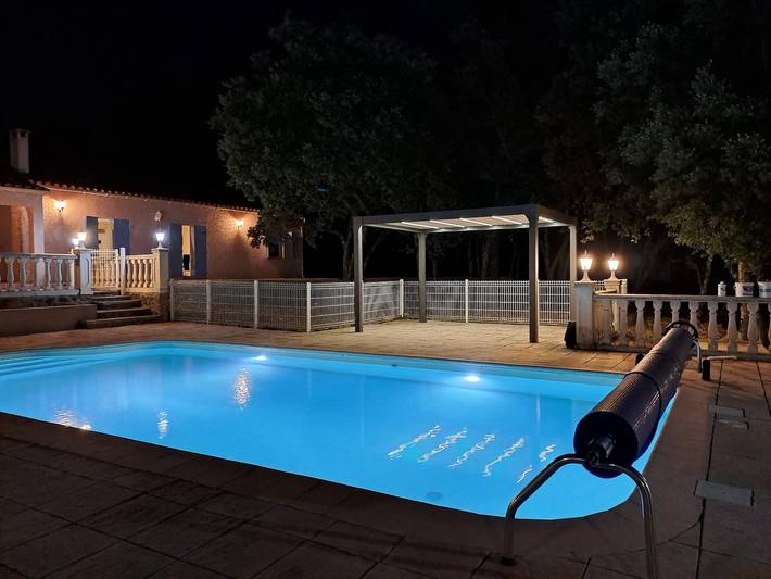 Maison de vacances pour 10 personnes, avec piscine ainsi que jardin et terrasse - 1
