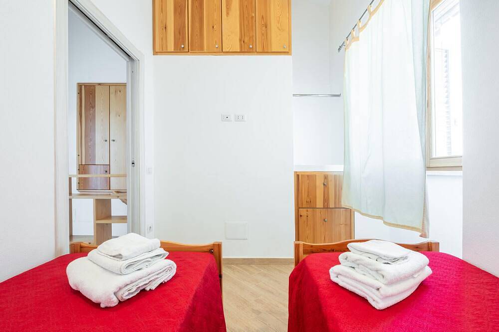 Stunning home in Carloforte with Wifi in Carloforte, Carbonia-Iglesias Province