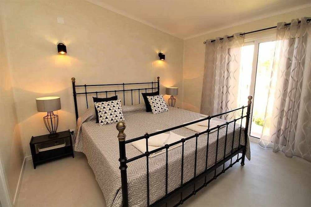 Appartamento intero, Ocean View Apartment with Swimming pool at São Rafael Beach - Albufeira in Albufeira, Distretto di Faro