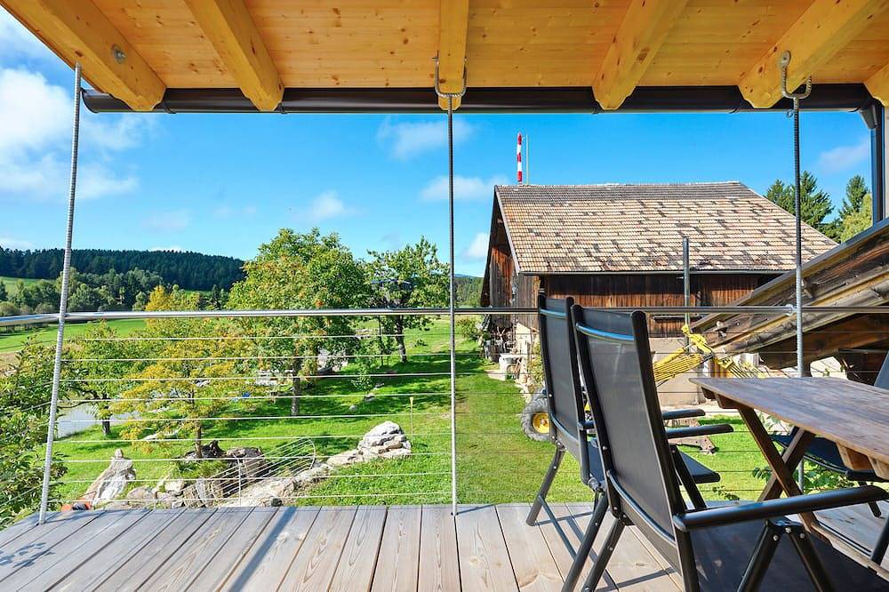 Geheel appartement, Appartement 'Kesselmoos' met Uitzicht op de Bergen, Gedeelde Tuin en Wi-Fi in Deutschnofen, Eggental