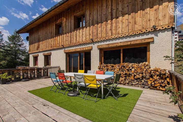 Gîte pour 10 personnes, avec terrasse à Albiez-Montrond - 3