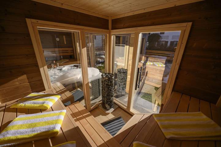Ferienhaus für 6 Personen, mit Whirlpool und Garten sowie Sauna in Schloss Linderhof - 3