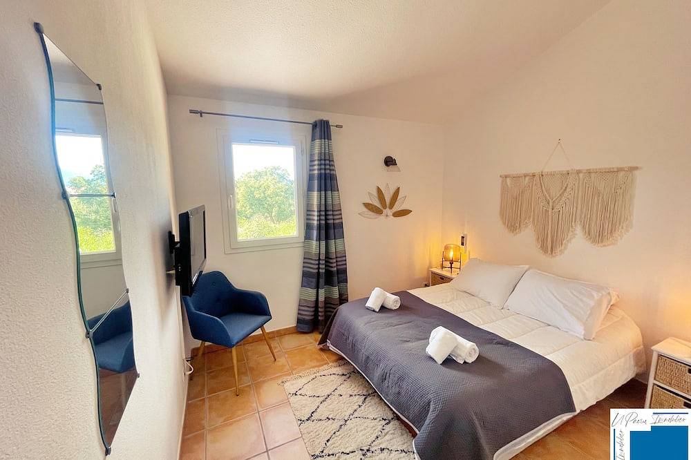 Villa Cédrat - Piscine - 500m Plages et Commerces in San Ciprianu, Lecci