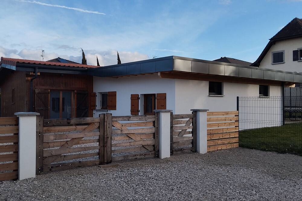 Maison chaleureuse entre lacs et montagnes in Veigy-Foncenex, Région de Thonon-les-Bains