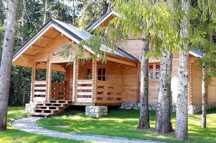 Gîte pour 4 personnes, avec Terrasse et Jardin à Bluffy