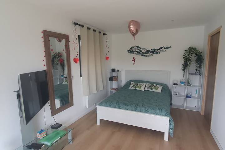 Gîte pour 2 personnes, avec jardin et terrasse à Saint-Georges-de-Gréhaigne - 3