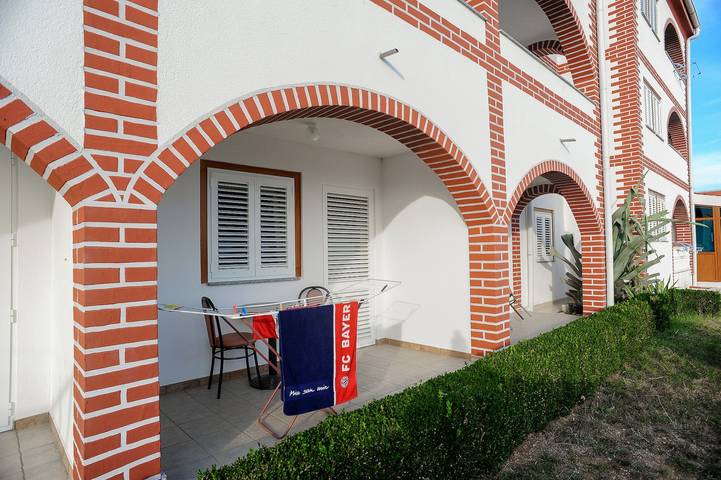 Ferienwohnung für 2 Personen, mit Pool und Balkon/Terrasse in Kvarner Bucht
